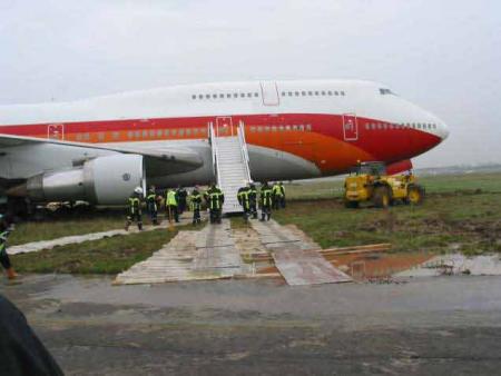 DECOLLAGE 2007 RATE POUR ASHBURY FC