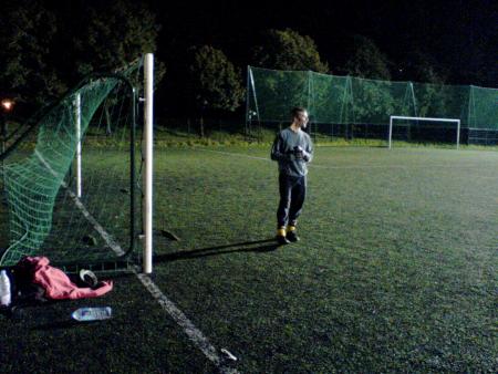 Une soir�e plut�t tranquille pour le portier des Ash